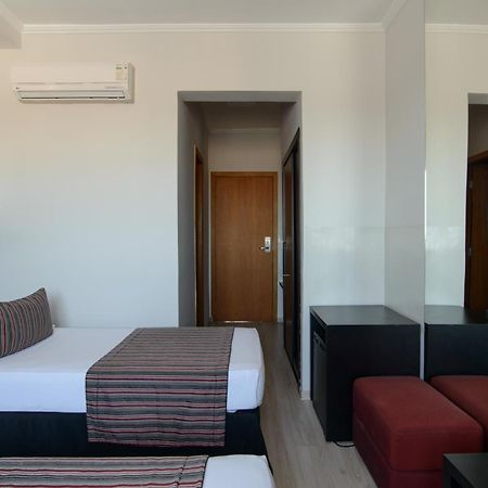 Faro Hotel 陶巴特 外观 照片