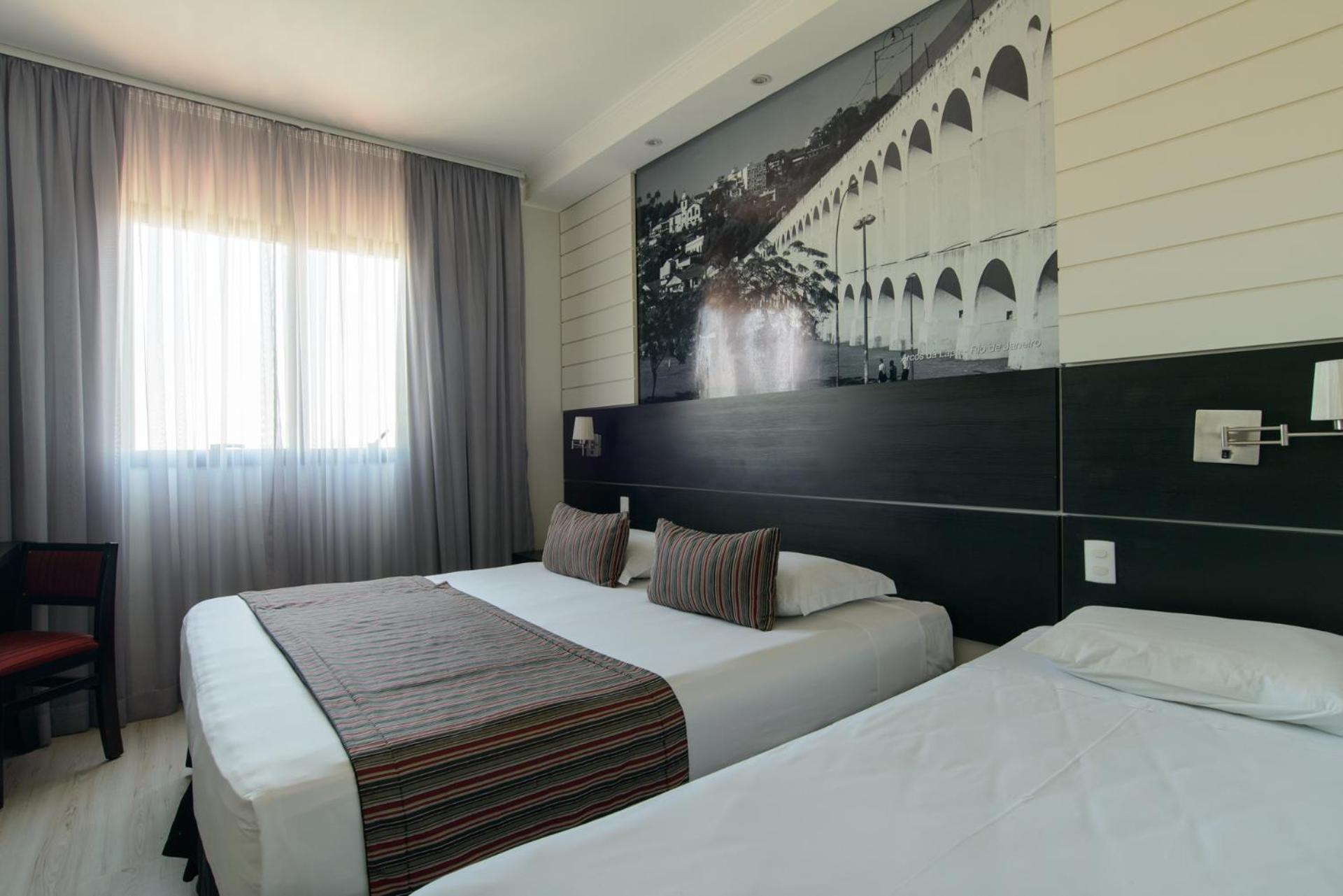 Faro Hotel 陶巴特 外观 照片