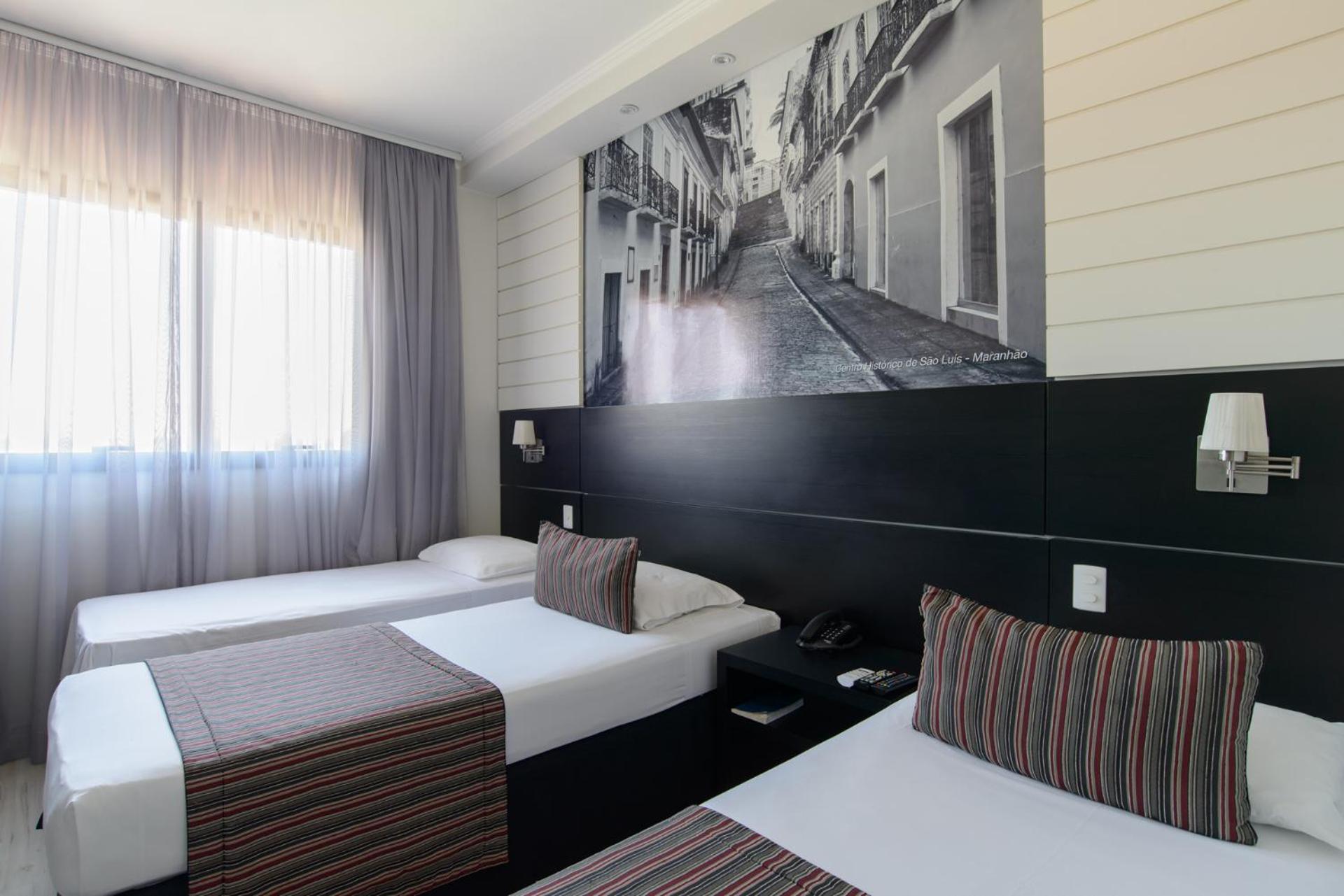 Faro Hotel 陶巴特 外观 照片