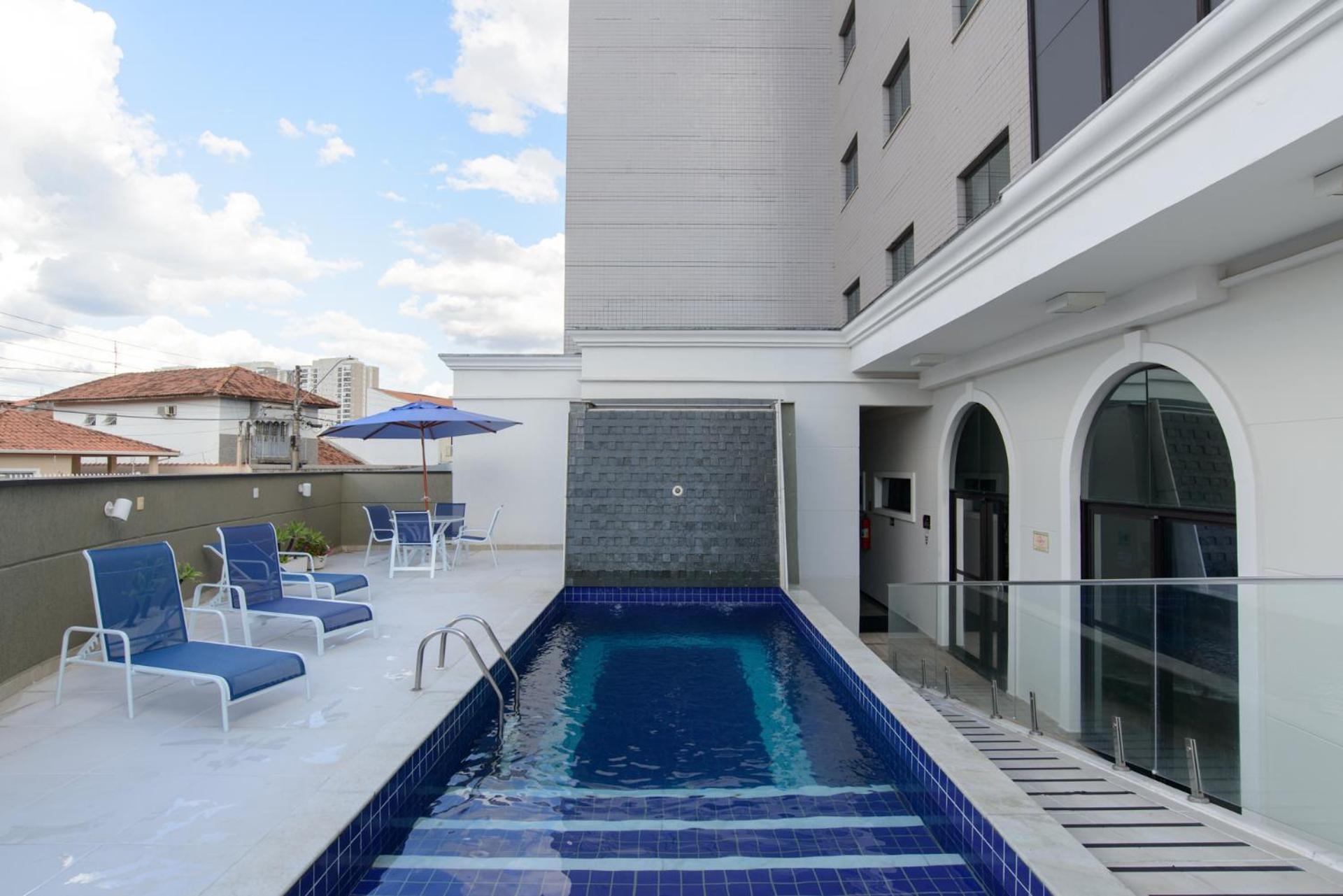 Faro Hotel 陶巴特 外观 照片