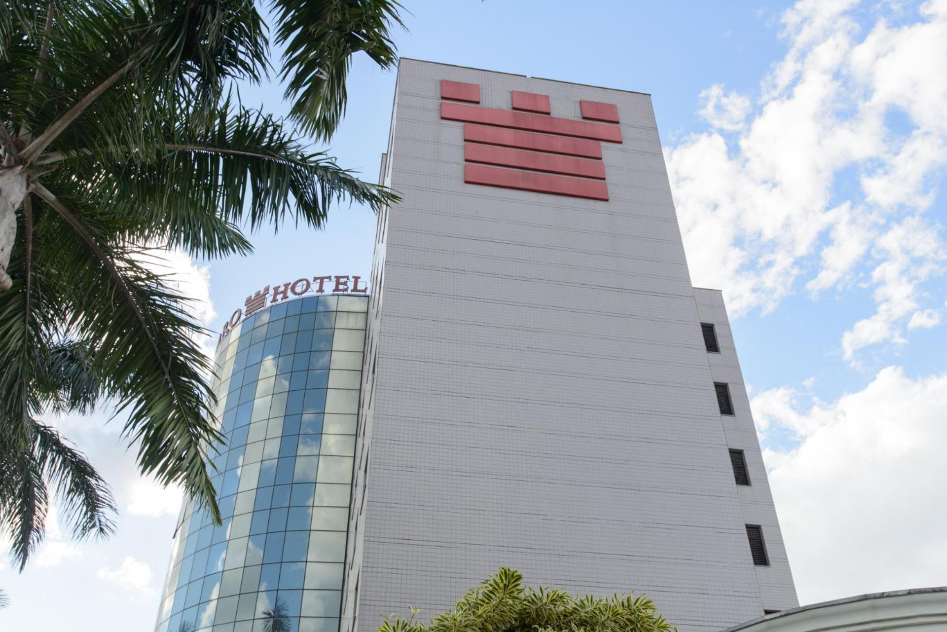 Faro Hotel 陶巴特 外观 照片